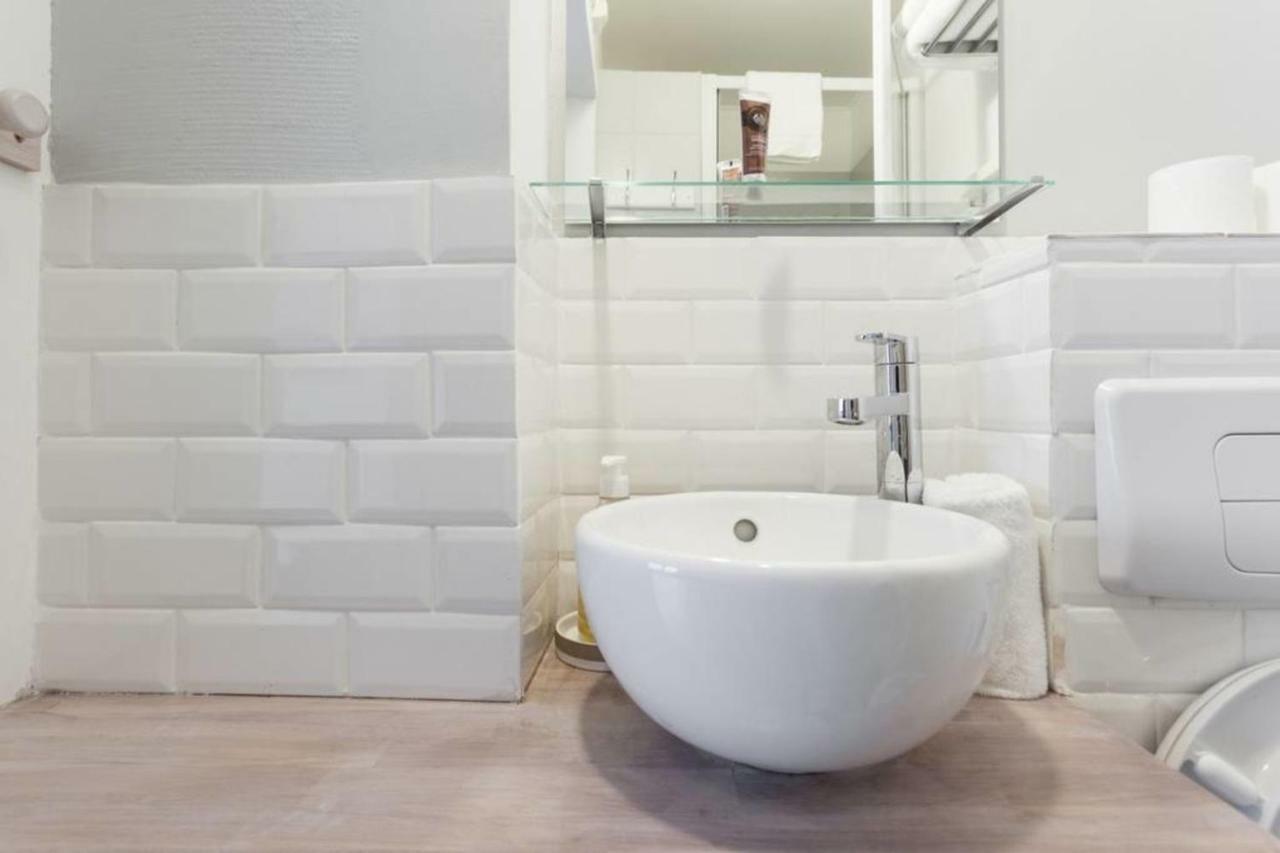 Small Is Beautiful Ideally Located Sleeps 4 Paris Extérieur photo